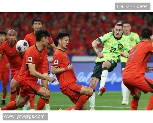 中国足球无中场球星盘点：那些无法替代的前锋与后卫传奇